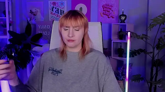 Snapshot of AsheLucker chatting on September 16, 2:34 am AsheLucker online show from September 16, 2:34 am