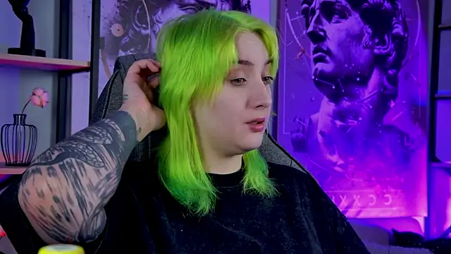 Snapshot of AsheLucker chatting on September 26, 2:26 am AsheLucker online show from September 26, 2:26 am