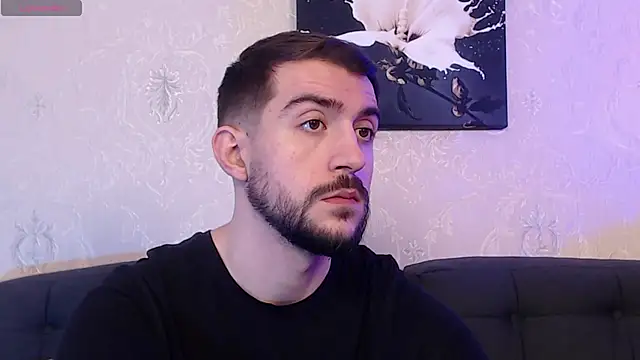 Snapshot of Dylan_Best chatting on February 2, 10:28 pm Dylan Best online show from February 2, 10:28 pm