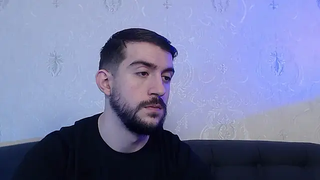 Snapshot of Dylan_Best chatting on February 5, 5:52 am Dylan Best online show from February 5, 5:52 am