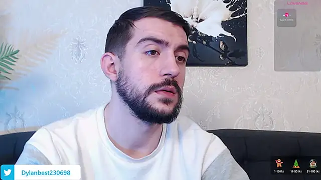 Snapshot of Dylan_Best chatting on February 13, 4:22 am Dylan Best online show from February 13, 4:22 am