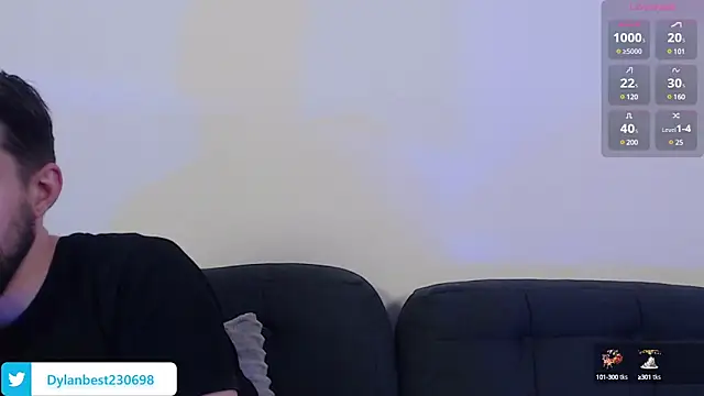 Snapshot of Dylan_Best chatting on February 18, 11:30 pm Dylan Best online show from February 18, 11:30 pm