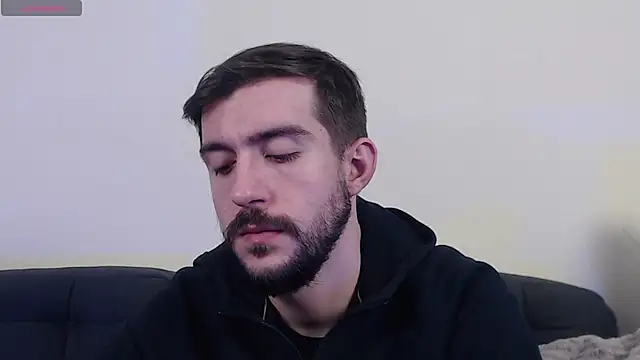 Snapshot of Dylan_Best chatting on February 20, 1:57 am Dylan Best online show from February 20, 1:57 am