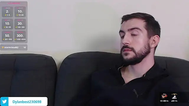 Snapshot of Dylan_Best chatting on February 27, 4:31 am Dylan Best online show from February 27, 4:31 am