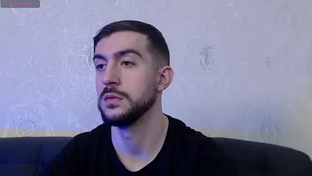 Snapshot of Dylan_Best chatting on March 11, 3:48 am Dylan Best online show from March 11, 3:48 am