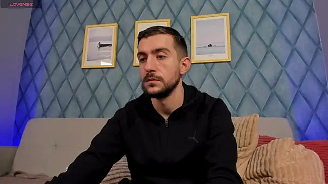 Snapshot of Dylan_Best chatting on March 19, 7:40 am Dylan Best online show from March 19, 7:40 am