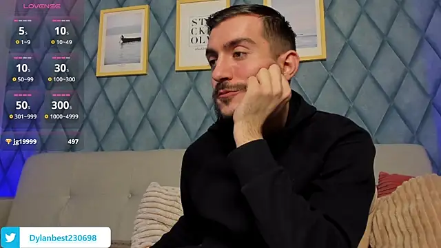 Snapshot of Dylan_Best chatting on March 19, 1:51 pm Dylan Best online show from March 19, 1:51 pm