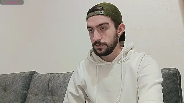 Snapshot of Dylan_Best chatting on November 12, 6:41 pm Dylan Best online show from November 12, 6:41 pm