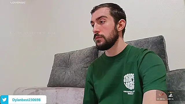 Snapshot of Dylan_Best chatting on December 5, 12:36 pm Dylan Best online show from December 5, 12:36 pm