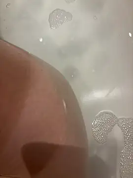 Snapshot of cumdaddyuk chatting on November 6, 3:13 pm cumdaddyuk online show from November 6, 3:13 pm