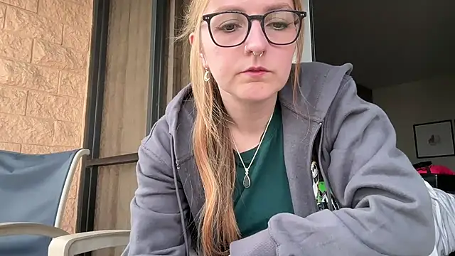 short sweetpea online show from September 12, 6:08 pm