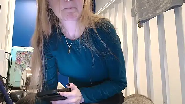 short sweetpea online show from October 19, 10:38 am