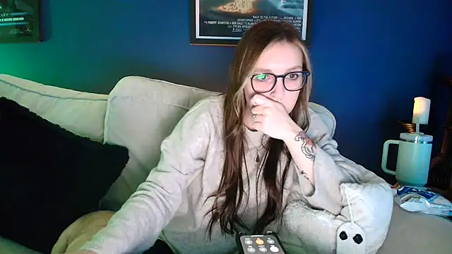 short sweetpea online show from December 4, 6:16 pm