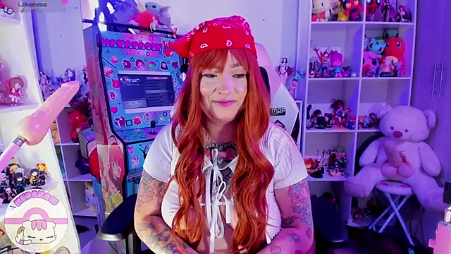 Snapshot of meda_kawaii_ chatting on February 4, 3:26 pm meda kawaii online show from February 4, 3:26 pm