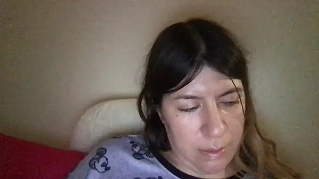 Snapshot of HYPHYtype chatting on February 27, 2:54 pm HYPHYtype online show from February 27, 2:54 pm