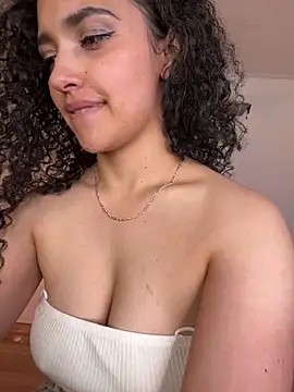 Lucy Marin online show from January 25, 1:43 am