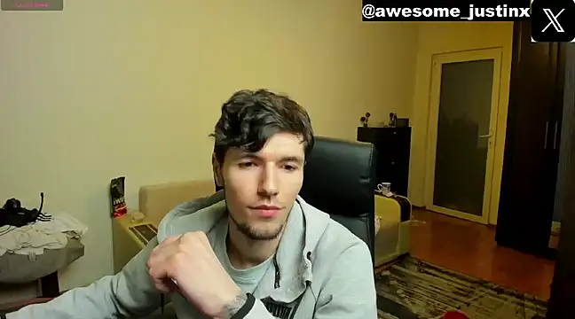 awesomejustin online show from December 4, 2:37 pm