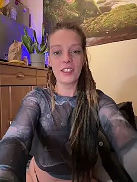 MenaDreadfull online show from December 3, 5:31 am