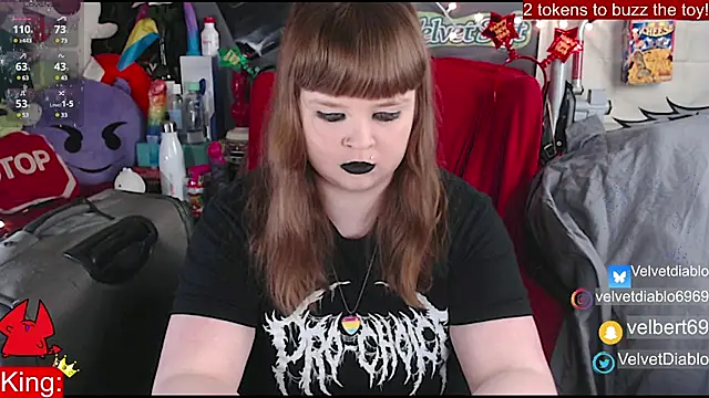 Snapshot of VelvetDiablo chatting on January 9, 1:29 am VelvetDiablo online show from January 9, 1:29 am