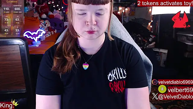 Snapshot of VelvetDiablo chatting on September 9, 11:26 pm VelvetDiablo online show from September 9, 11:26 pm