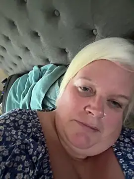 sexychazza16 online show from October 24, 3:52 pm