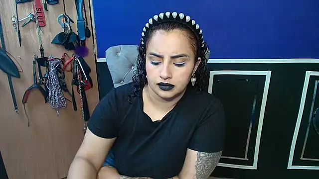 Snapshot of CelestteSweett chatting on November 8, 11:10 am CelestteSweett online show from November 8, 11:10 am