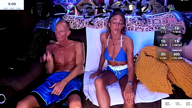 Snapshot of ShannNikkii420 chatting on September 27, 1:10 am ShannNikkii420 online show from September 27, 1:10 am