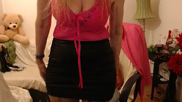 Snapshot of BlairFort chatting on January 31, 1:11 am BlairFort online show from January 31, 1:11 am