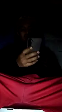 Snapshot of AlexAlejandro13 chatting on February 12, 5:05 am AlexAlejandro13 online show from February 12, 5:05 am