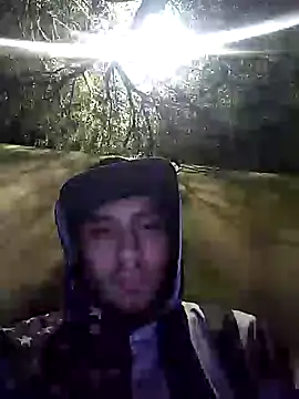 Snapshot of AlexAlejandro13 chatting on October 30, 4:47 am AlexAlejandro13 online show from October 30, 4:47 am