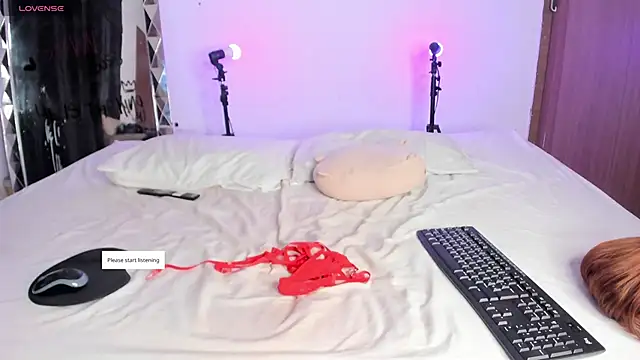 AgathaFoxx online show from February 3, 5:51 pm