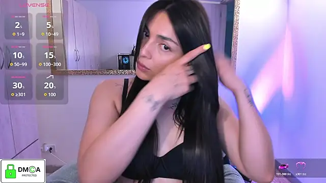 Snapshot of EricaVanderhill chatting on November 29, 12:46 am EricaVanderhill online show from November 29, 12:46 am