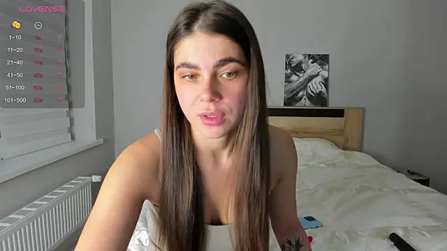 Snapshot of Bella_Foryou chatting on November 30, 3:16 pm Bella Foryou online show from November 30, 3:16 pm