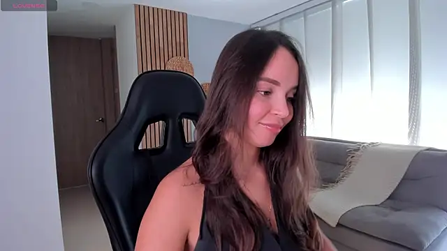 AnnieHallX online show from September 21, 7:48 pm