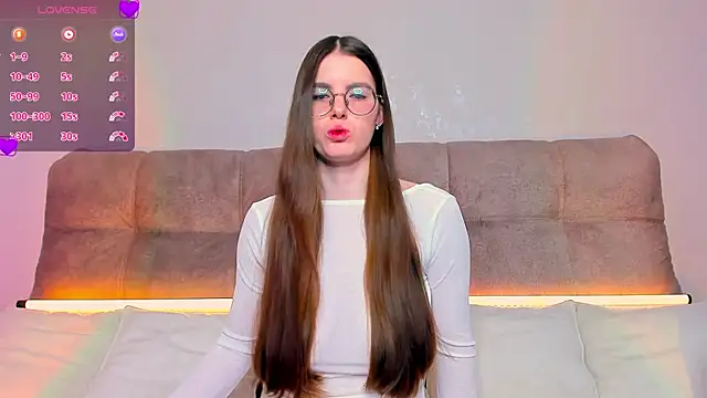 Snapshot of AriellaTesk chatting on February 12, 5:24 am AriellaTesk online show from February 12, 5:24 am