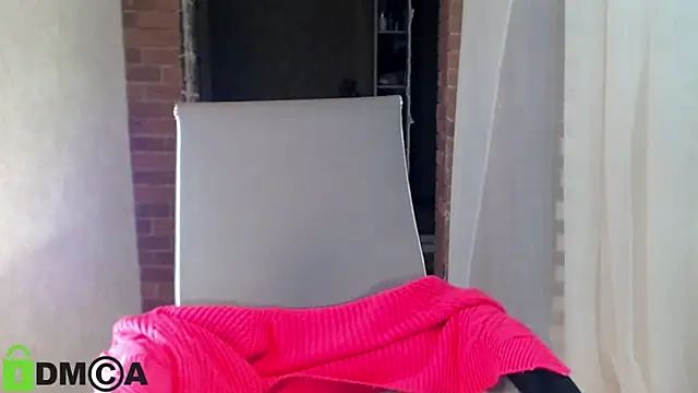 Snapshot of ms_kelarini chatting on February 10, 6:24 pm ms kelarini online show from February 10, 6:24 pm