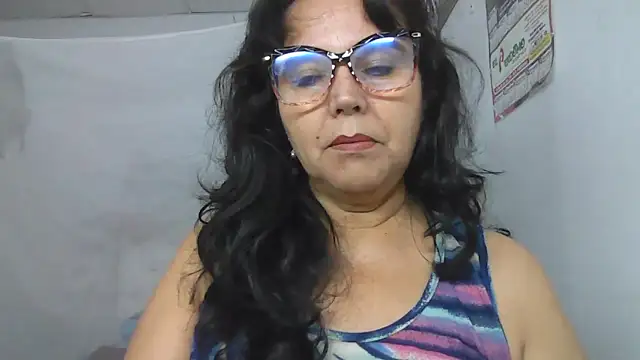 Snapshot of samyjons chatting on November 4, 11:20 am samyjons online show from November 4, 11:20 am