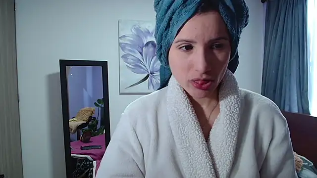 vanessabrown  online show from February 20, 12:57 pm