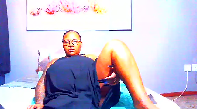 Snapshot of PearlSexxy69 chatting on March 1, 3:53 am PearlSexxy69 online show from March 1, 3:53 am