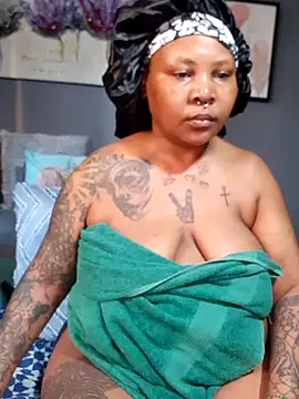 Snapshot of PearlSexxy69 chatting on March 9, 3:49 pm PearlSexxy69 online show from March 9, 3:49 pm