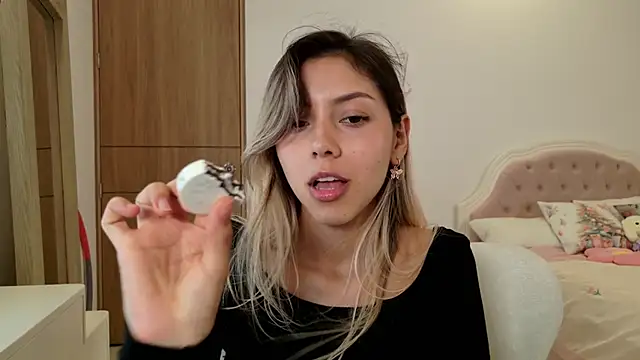 Sensualtease online show from December 13, 3:38 am