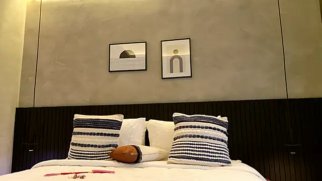 Sensualtease online show from December 22, 5:23 am