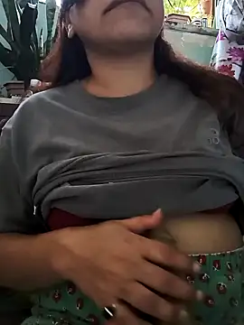 Snapshot of Star-Night chatting on February 9, 11:14 am Star-Night online show from February 9, 11:14 am