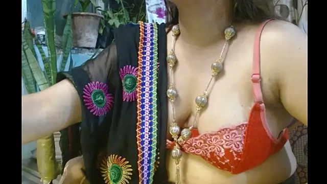 Snapshot of Star-Night chatting on November 1, 4:20 pm Star-Night online show from November 1, 4:20 pm