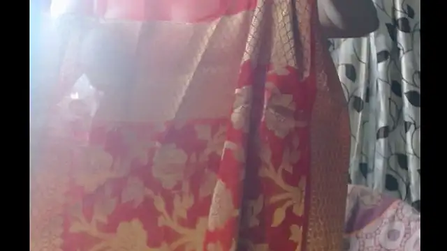 Snapshot of Star-Night chatting on November 26, 3:51 am Star-Night online show from November 26, 3:51 am