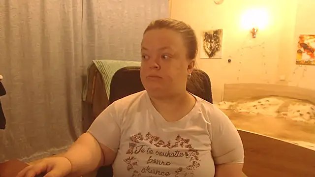 Janiffer MiMi online show from February 19, 8:52 pm