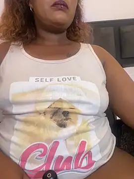 Snapshot of BADFATASS85 chatting on February 3, 11:20 am BADFATASS85 online show from February 3, 11:20 am