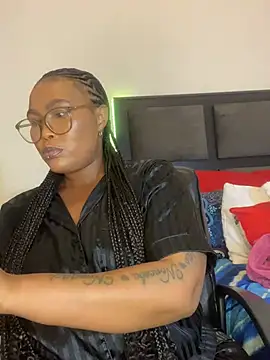 Snapshot of BADFATASS85 chatting on February 18, 4:59 pm BADFATASS85 online show from February 18, 4:59 pm