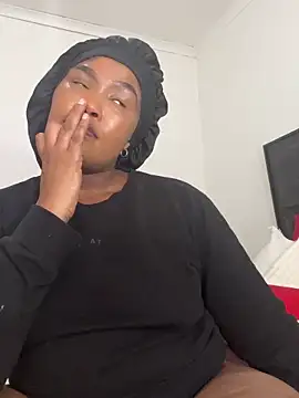 Snapshot of BADFATASS85 chatting on March 22, 12:35 pm BADFATASS85 online show from March 22, 12:35 pm