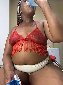 Snapshot of BADFATASS85 chatting on October 16, 1:39 am BADFATASS85 online show from October 16, 1:39 am